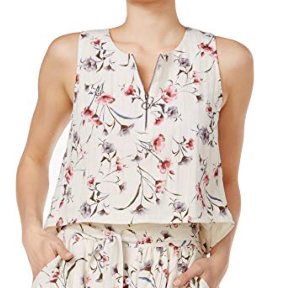 J.O.A. front zipper floral set